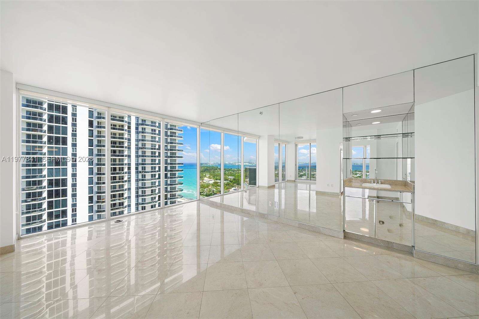 Green Diamond at 4775 Collins Ave, Miami Beach, FL 33140 - For Rent photo 5