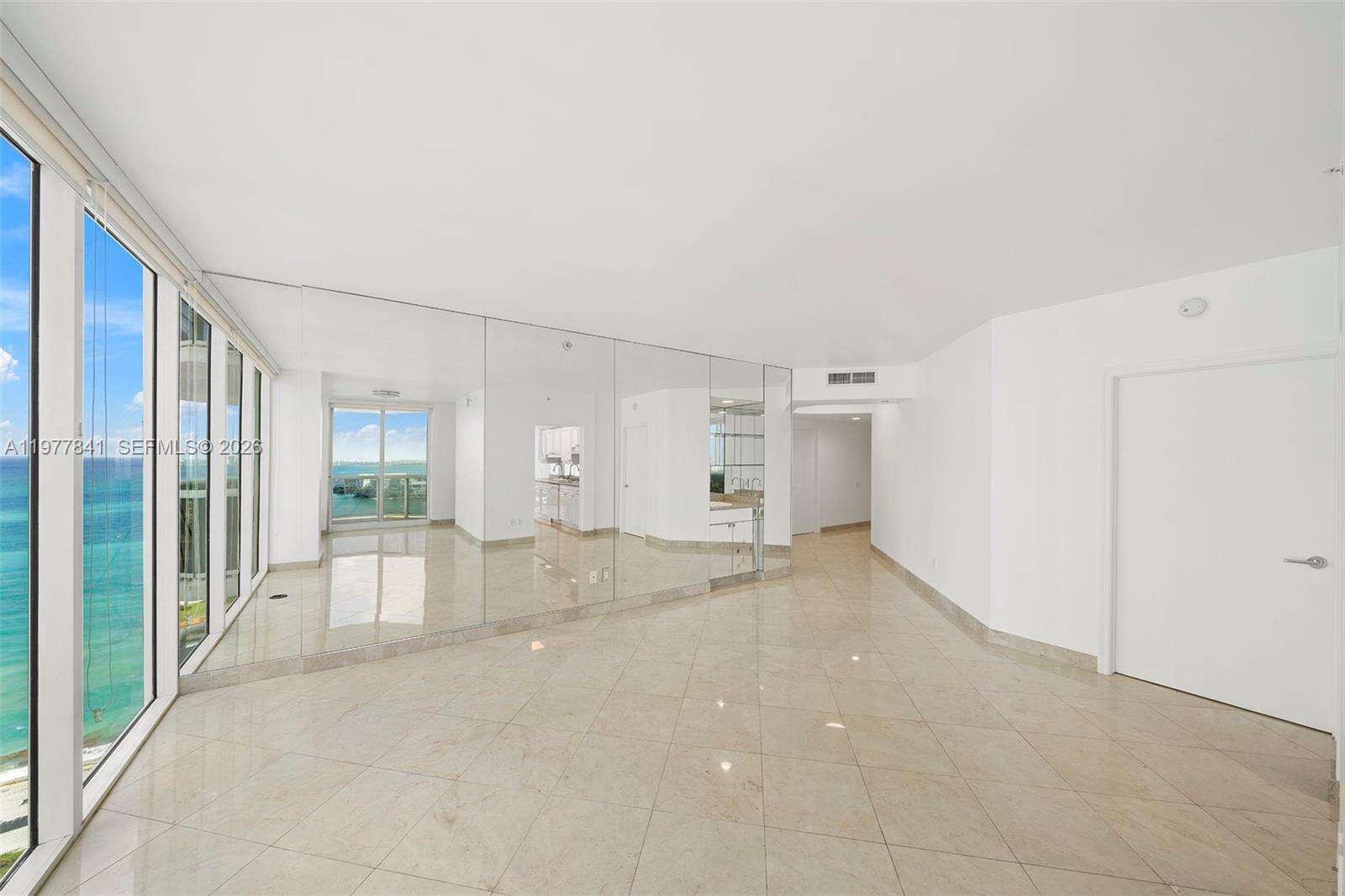 Green Diamond at 4775 Collins Ave, Miami Beach, FL 33140 - For Rent photo 6