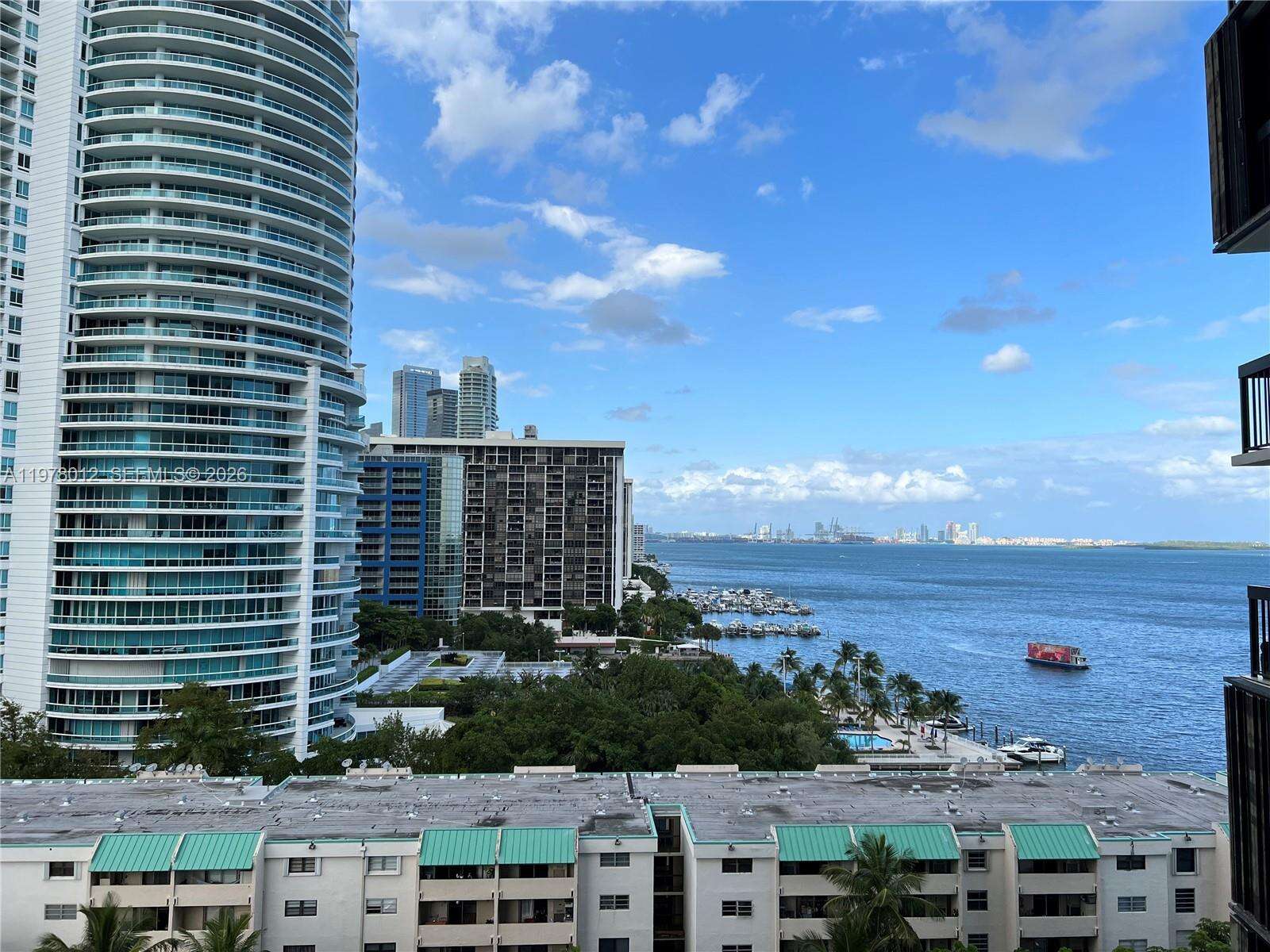 Brickell Bay Club at 2333 Brickell Ave, Miami, FL 33129 - For Rent photo 18