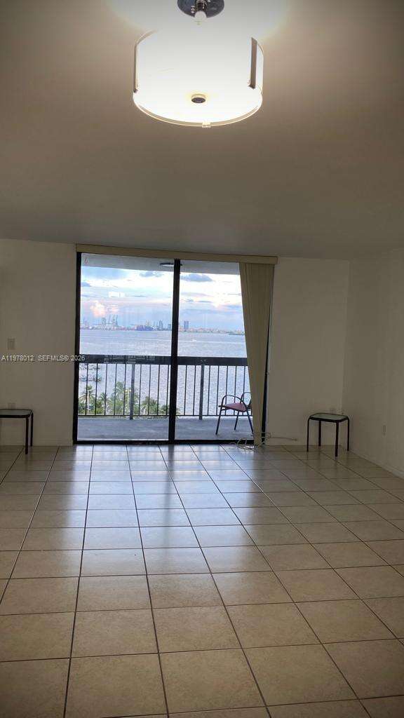 Brickell Bay Club at 2333 Brickell Ave, Miami, FL 33129 - For Rent photo 4