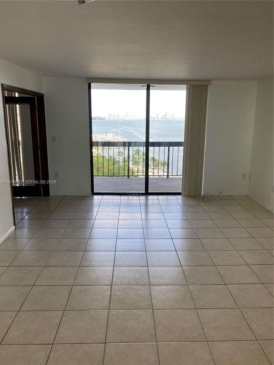 Brickell Bay Club at 2333 Brickell Ave, Miami, FL 33129 - For Rent photo 5