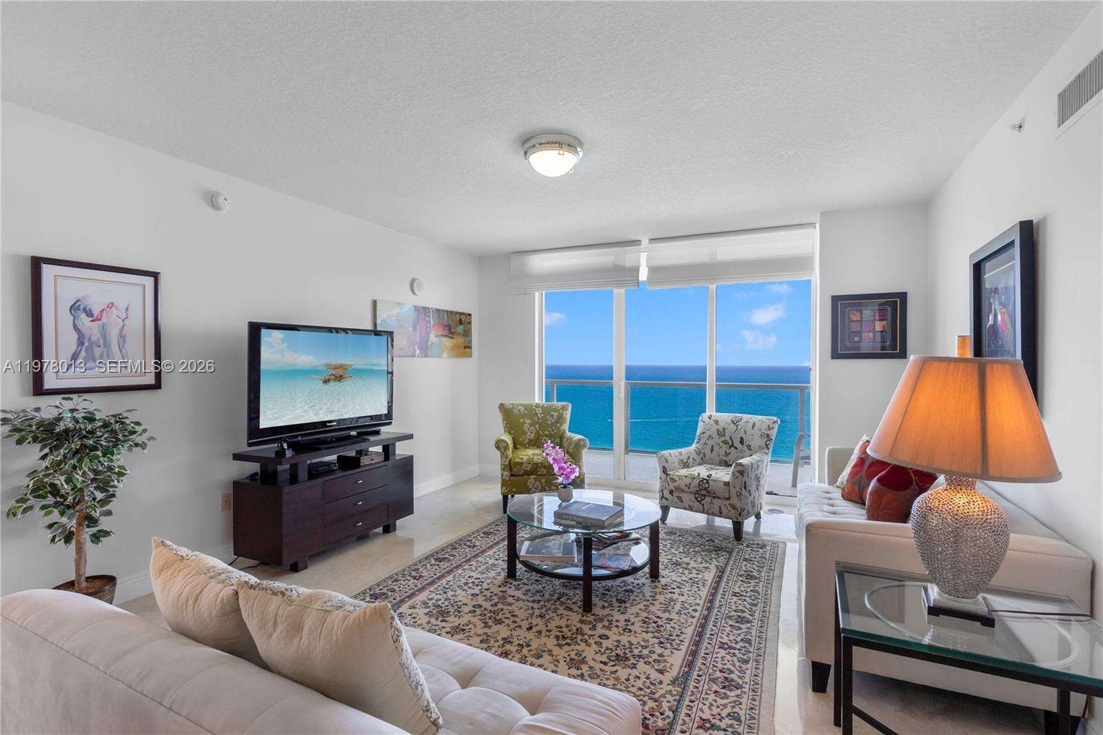 La Perla at 16699 Collins Ave, Sunny Isles Beach, FL 33160 - For Rent photo 3