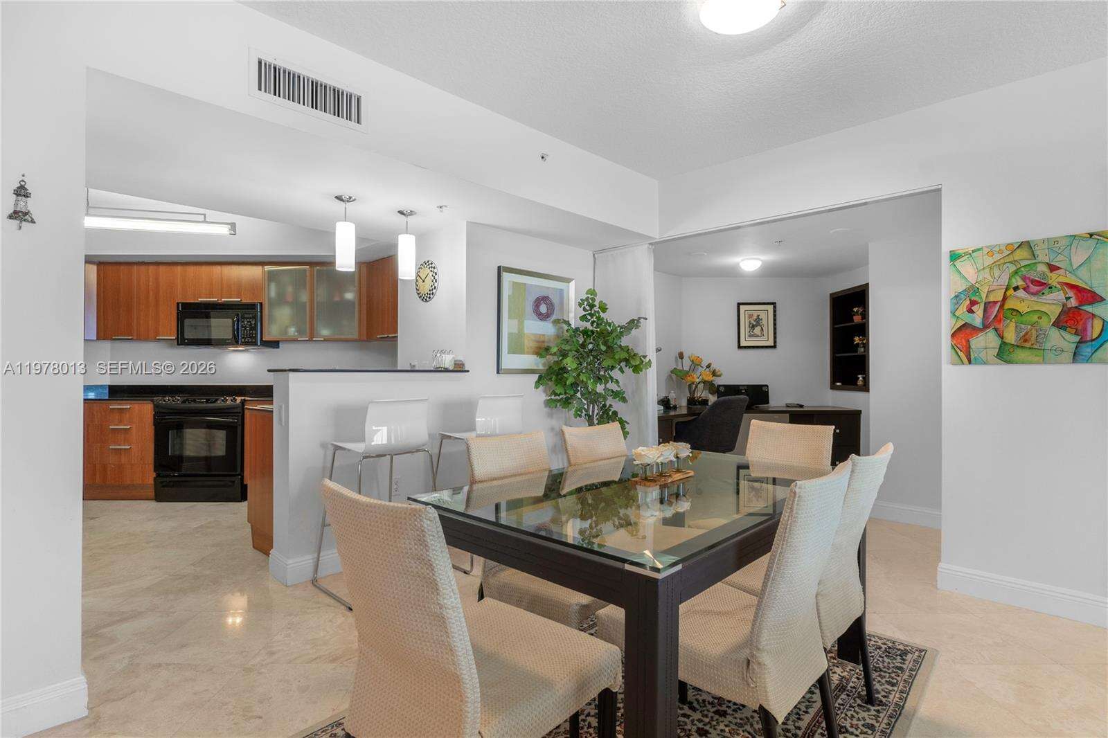 La Perla at 16699 Collins Ave, Sunny Isles Beach, FL 33160 - For Rent photo 8