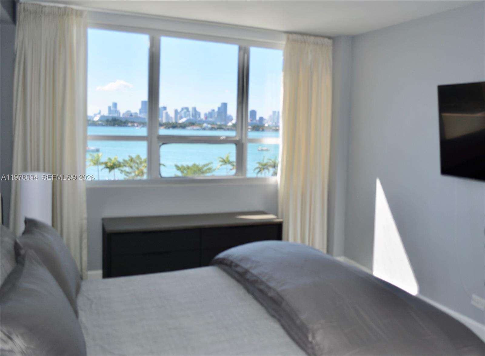 Flamingo South Beach at 1500 Bay Rd, Miami Beach, FL 33139 - For Rent photo 14