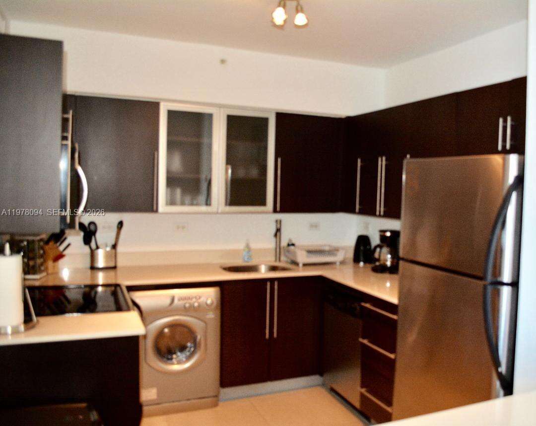 Flamingo South Beach at 1500 Bay Rd, Miami Beach, FL 33139 - For Rent photo 7