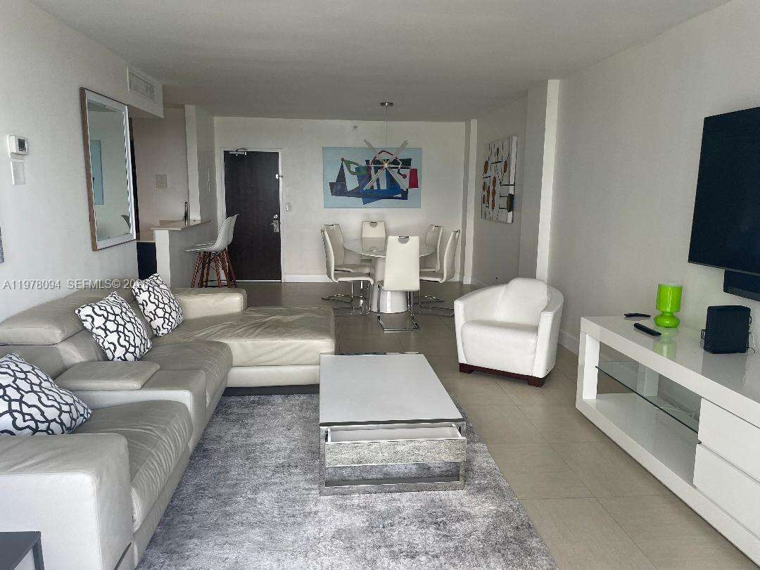 Flamingo South Beach at 1500 Bay Rd, Miami Beach, FL 33139 - For Rent photo 9