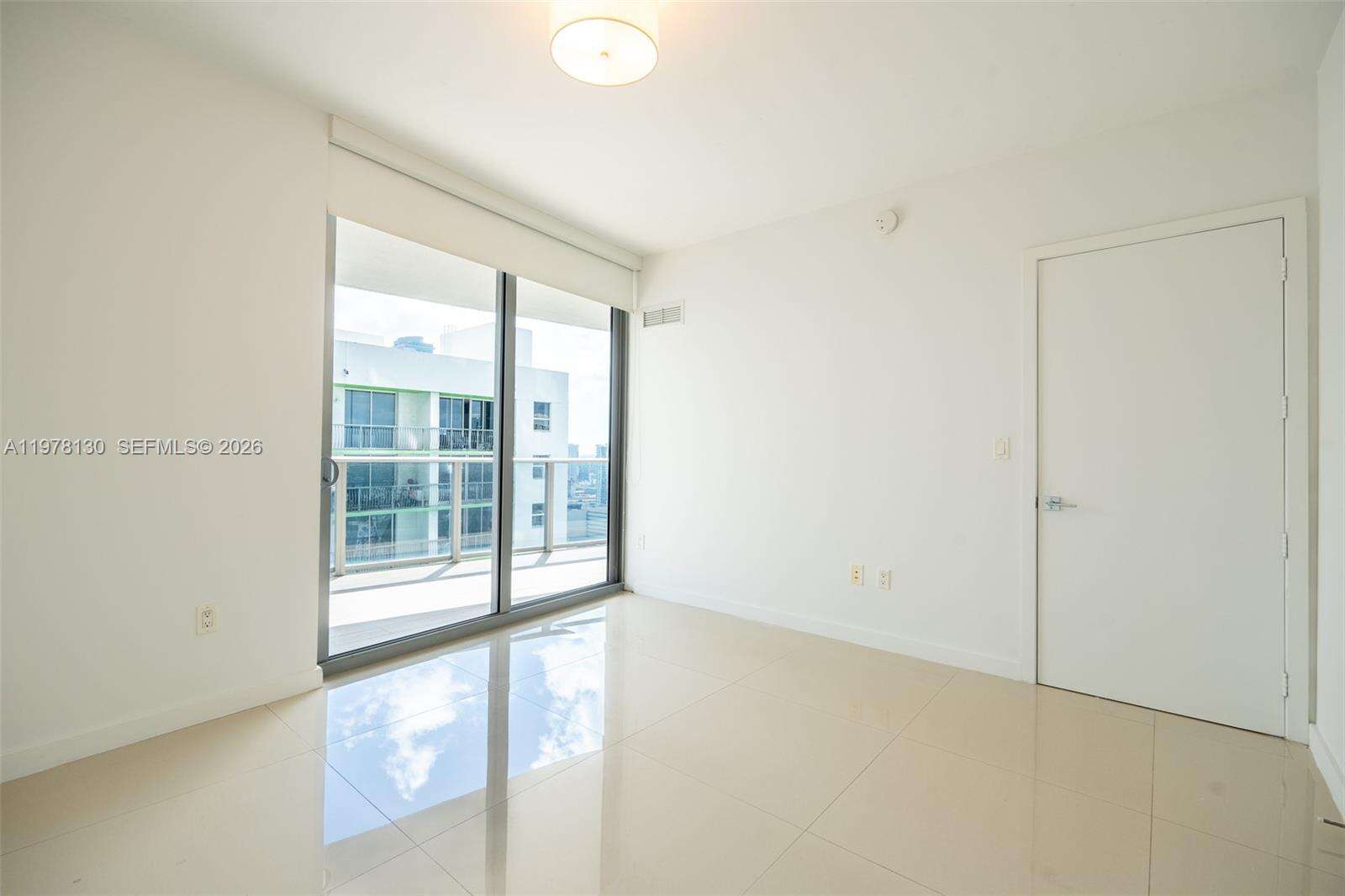 Aria On The Bay at 488 18 St, Miami, FL 33132 - For Rent photo 12