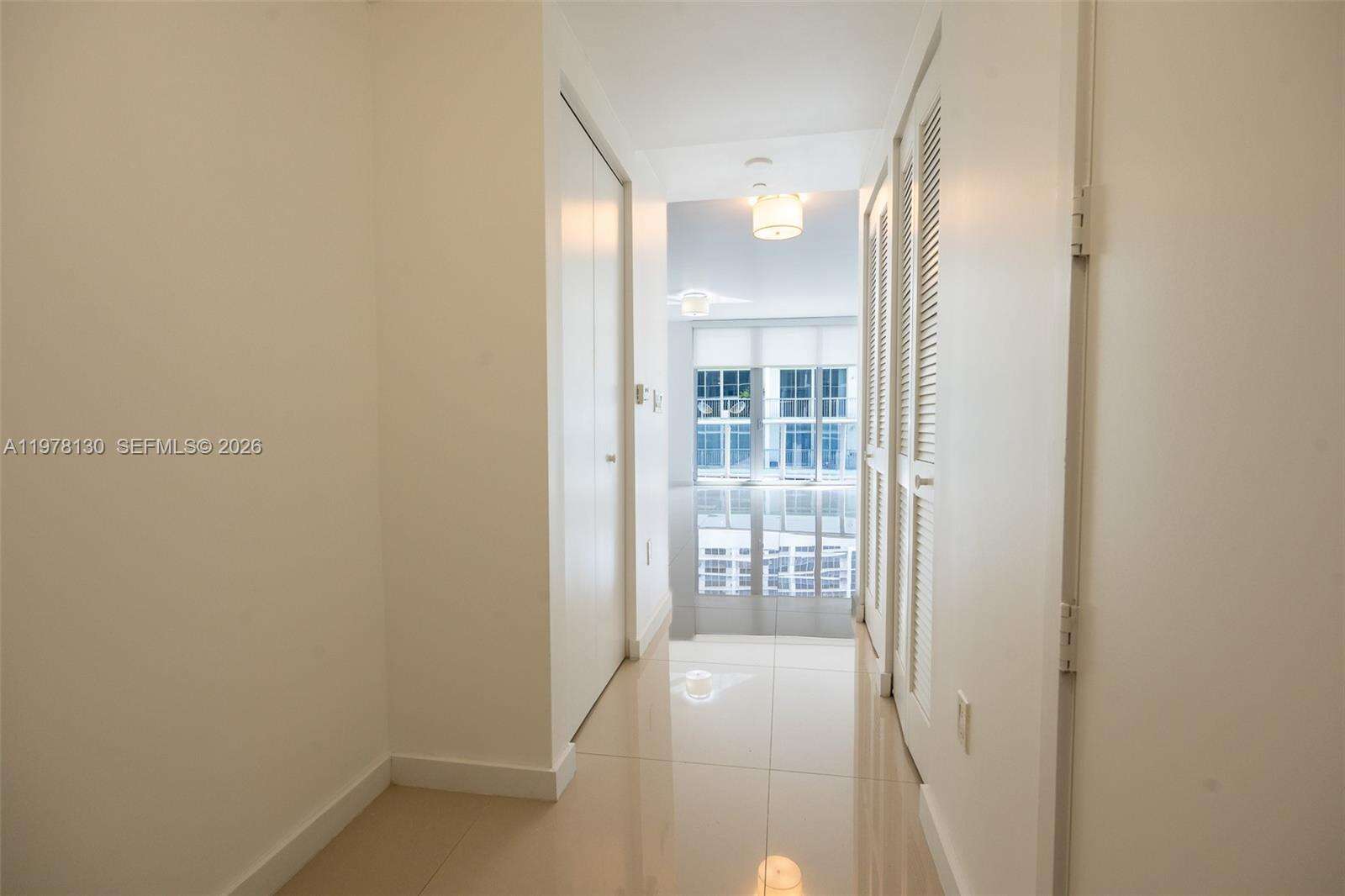 Aria On The Bay at 488 18 St, Miami, FL 33132 - For Rent photo 3
