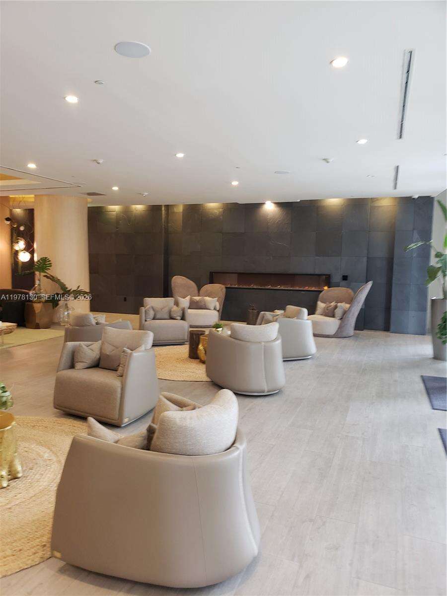 Aria On The Bay at 488 18 St, Miami, FL 33132 - For Rent photo 22