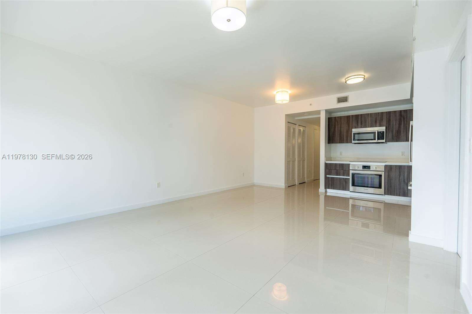 Aria On The Bay at 488 18 St, Miami, FL 33132 - For Rent photo 10