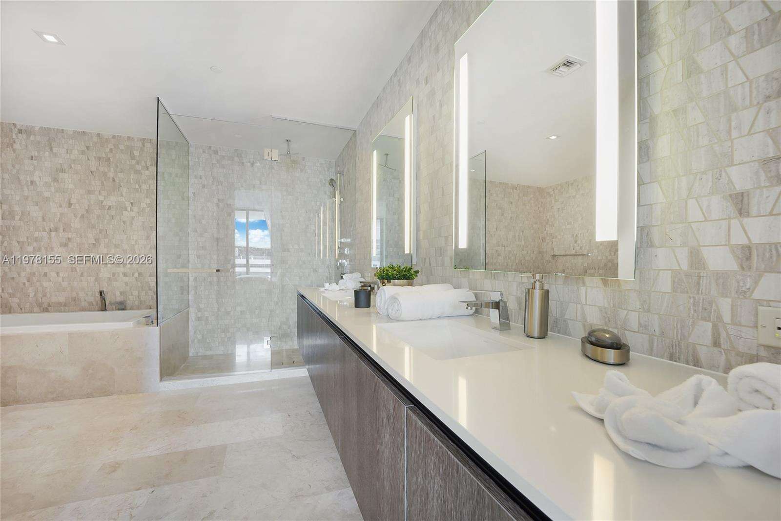 Rise Brickell at 88 7 St, Miami, FL 33130 - For Rent photo 8