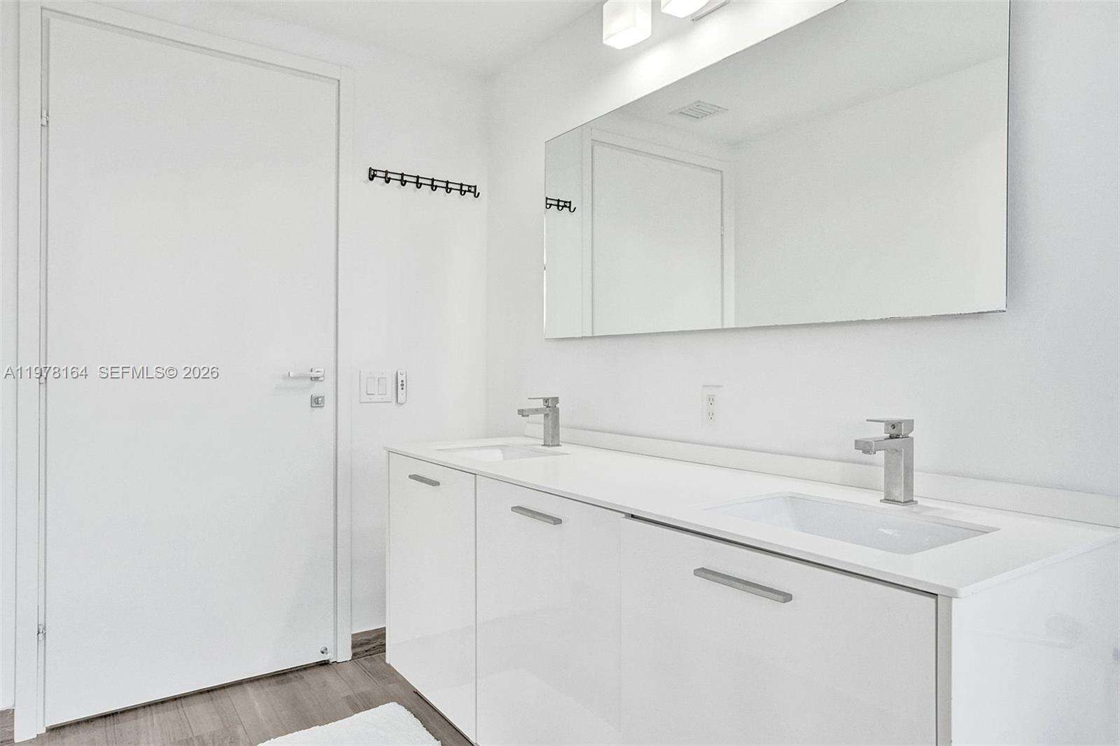 Brickell House at 1300 Brickell Bay Dr, Miami, FL 33131 - For Rent photo 14