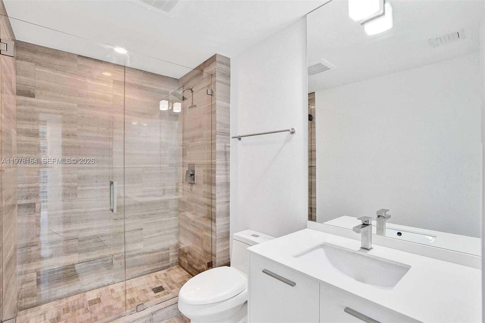 Brickell House at 1300 Brickell Bay Dr, Miami, FL 33131 - For Rent photo 15