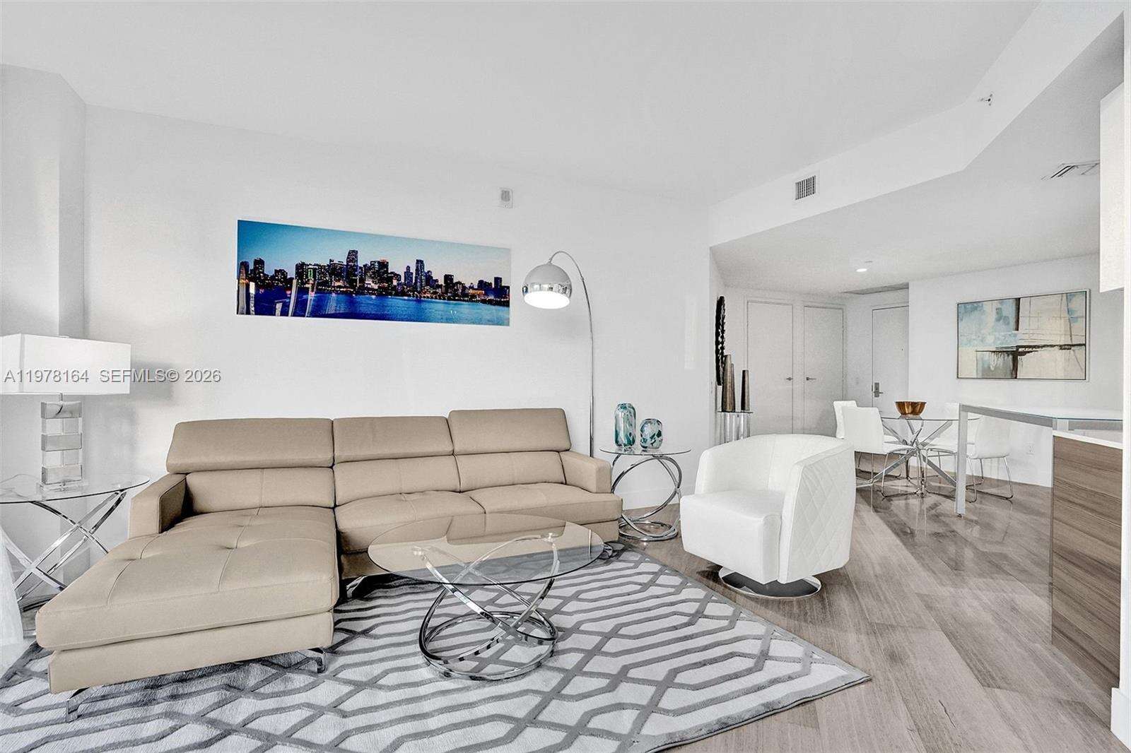 Brickell House at 1300 Brickell Bay Dr, Miami, FL 33131 - For Rent photo 22
