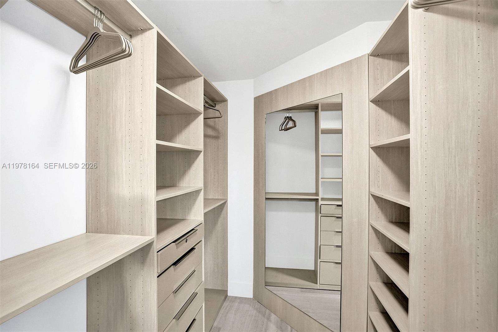 Brickell House at 1300 Brickell Bay Dr, Miami, FL 33131 - For Rent photo 4