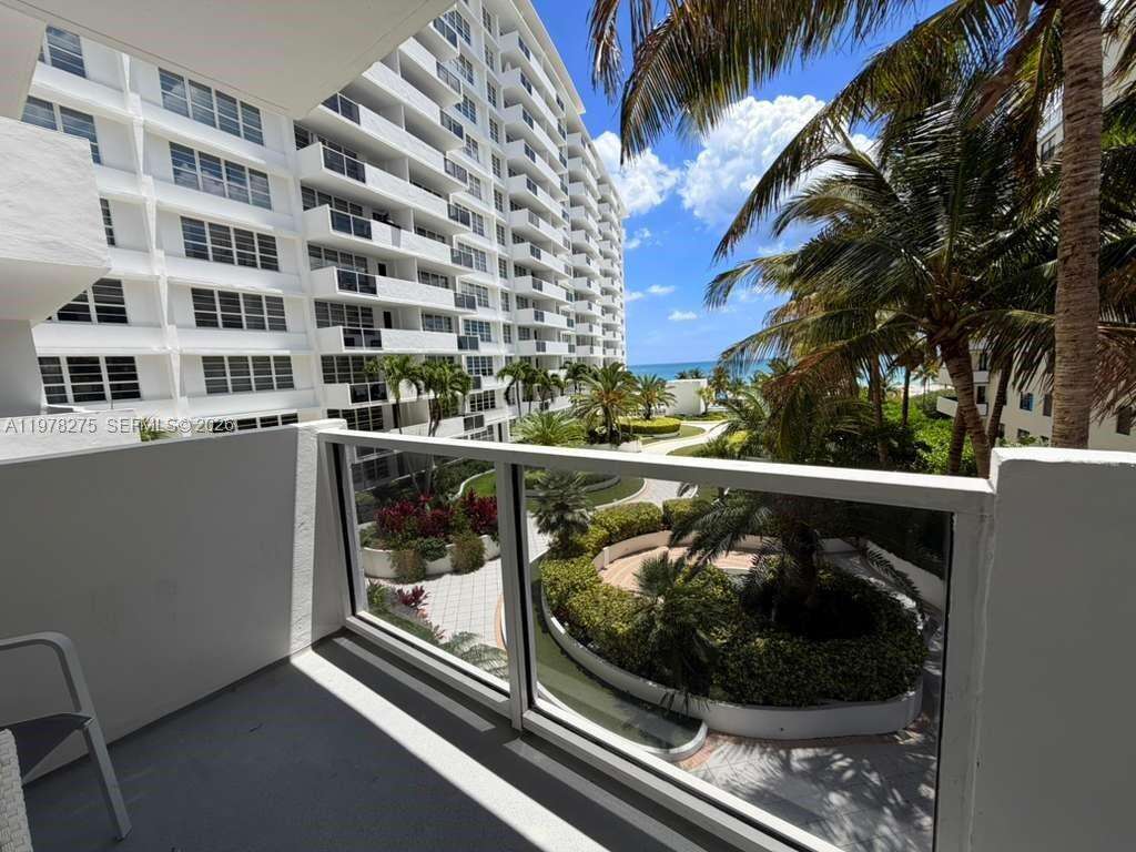 Decoplage at 100 Lincoln Rd, Miami Beach, FL 33139 - For Rent photo 14