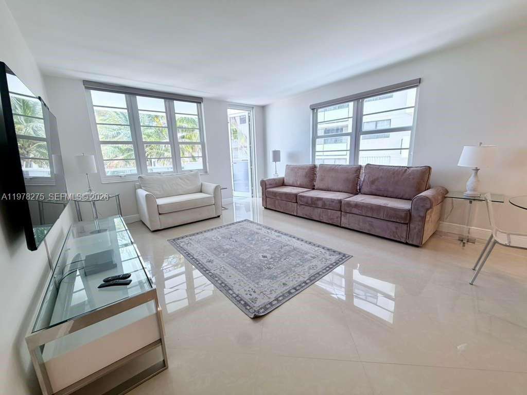 Decoplage at 100 Lincoln Rd, Miami Beach, FL 33139 - For Rent photo 7