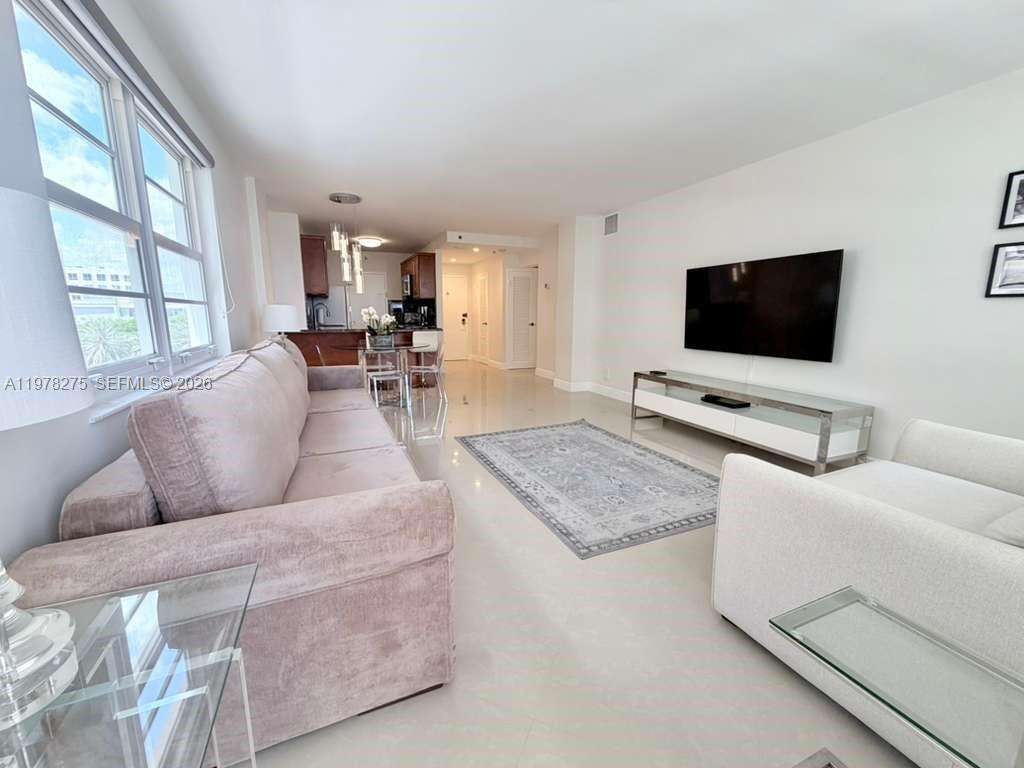 Decoplage at 100 Lincoln Rd, Miami Beach, FL 33139 - For Rent photo 8