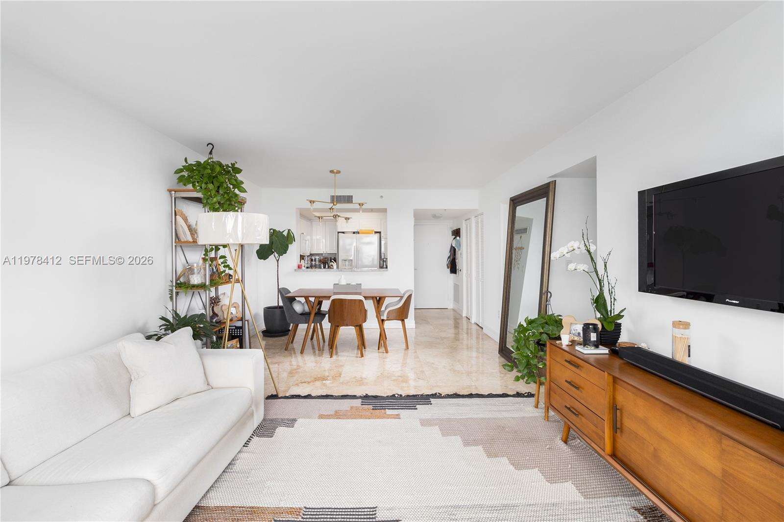 1800 Sunset Harbour Dr, Miami Beach, FL 33139 - For Rent photo 2
