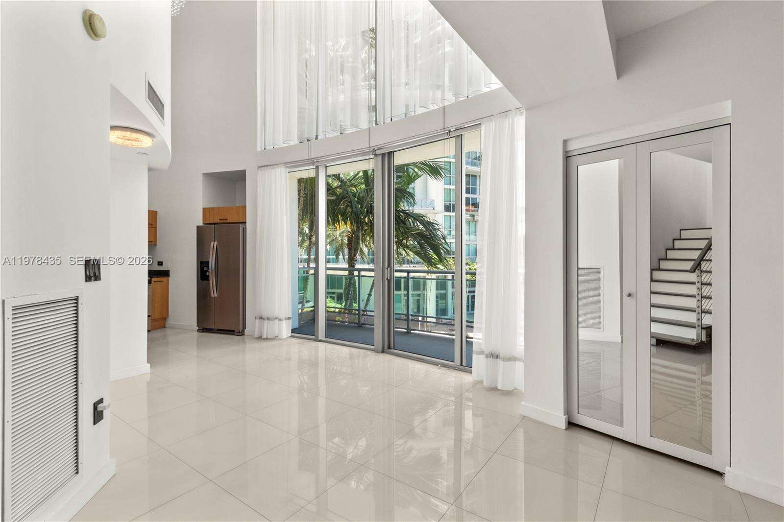 Wind By Neo at 350 Miami Ave, Miami, FL 33130 - For Rent photo 1