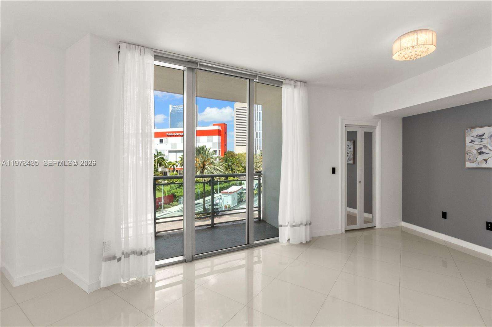 Wind By Neo at 350 Miami Ave, Miami, FL 33130 - For Rent photo 15