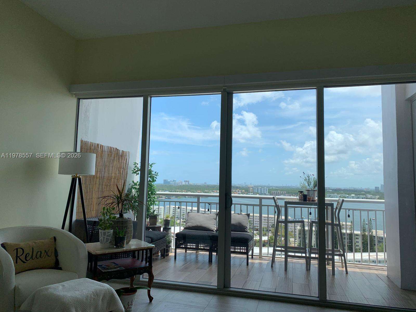 Del Prado at 18031 Biscayne Blvd, Aventura, FL 33160 - For Rent photo 3