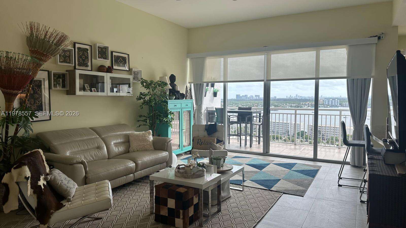 Del Prado at 18031 Biscayne Blvd, Aventura, FL 33160 - For Rent photo 4