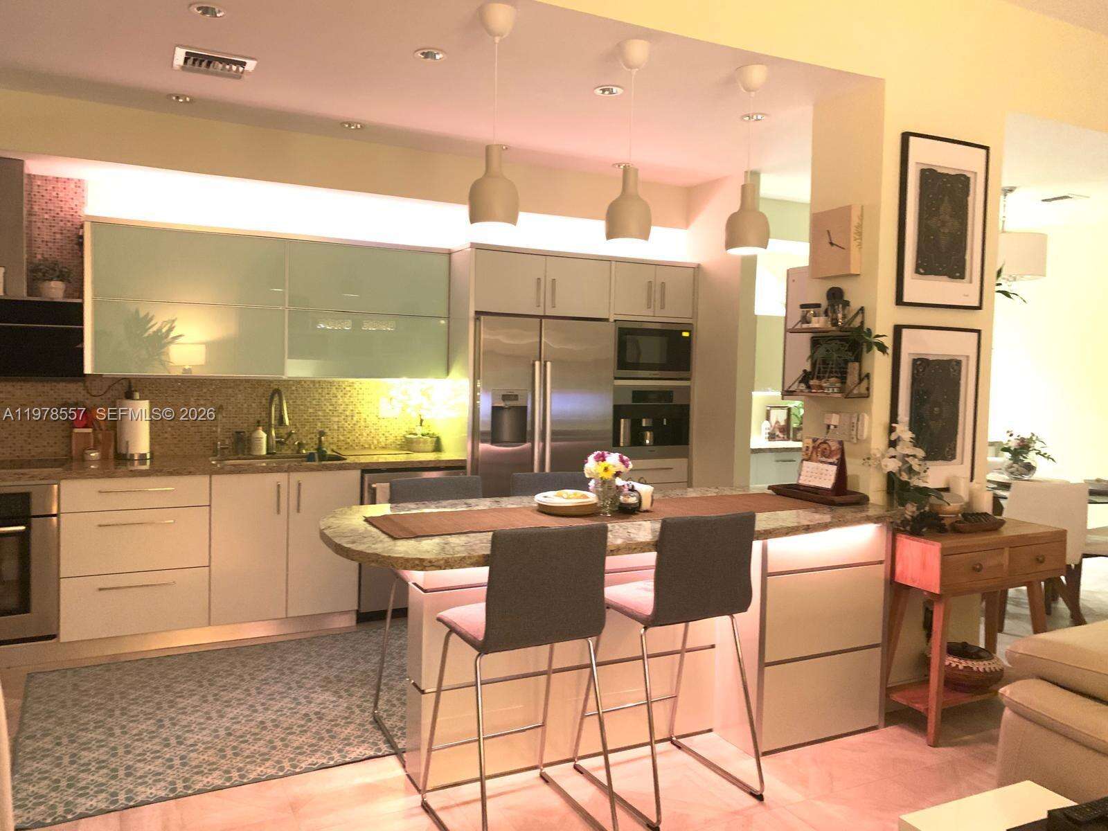 Del Prado at 18031 Biscayne Blvd, Aventura, FL 33160 - For Rent photo 5