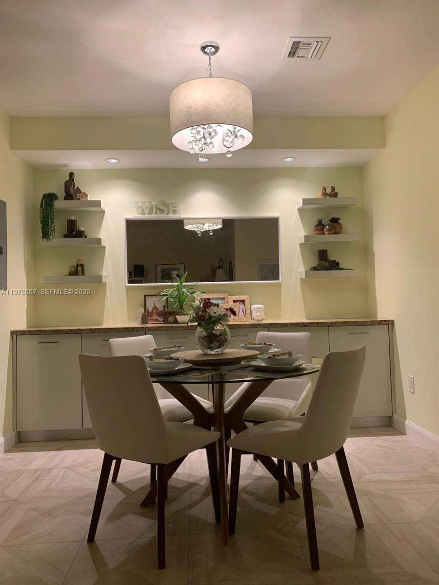 Del Prado at 18031 Biscayne Blvd, Aventura, FL 33160 - For Rent photo 6
