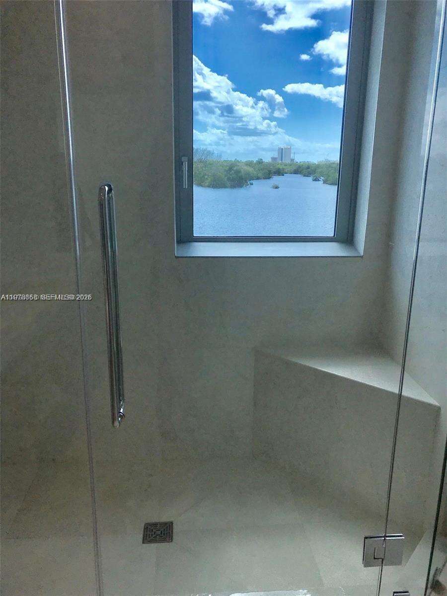 Marina Palms at 17111 Biscayne Blvd, North Miami Beach, FL 33160 - For Rent photo 12