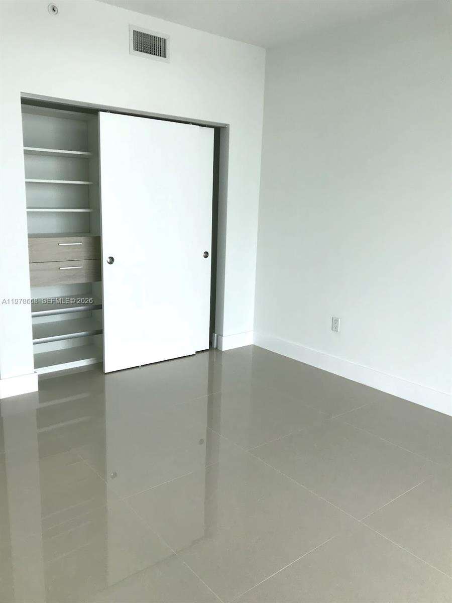 Marina Palms at 17111 Biscayne Blvd, North Miami Beach, FL 33160 - For Rent photo 6