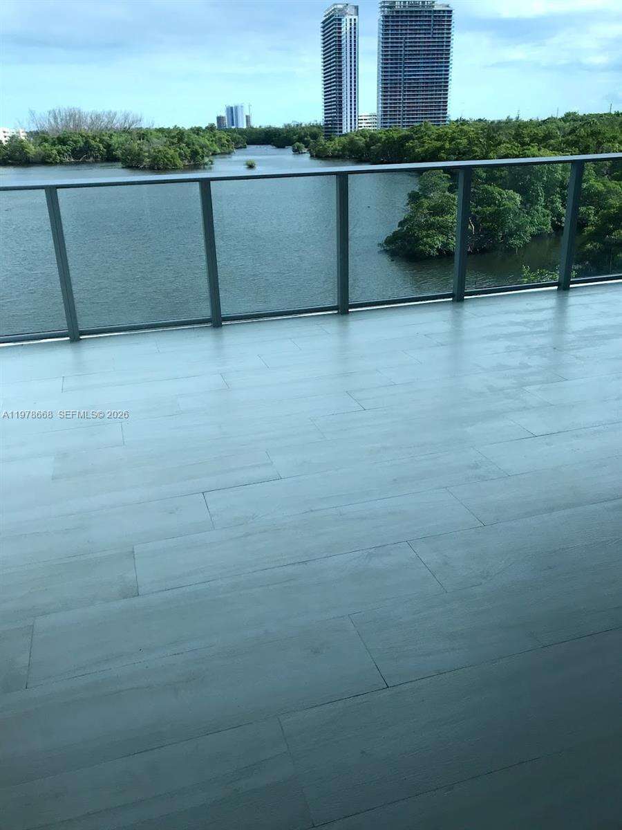 Marina Palms at 17111 Biscayne Blvd, North Miami Beach, FL 33160 - For Rent photo 9