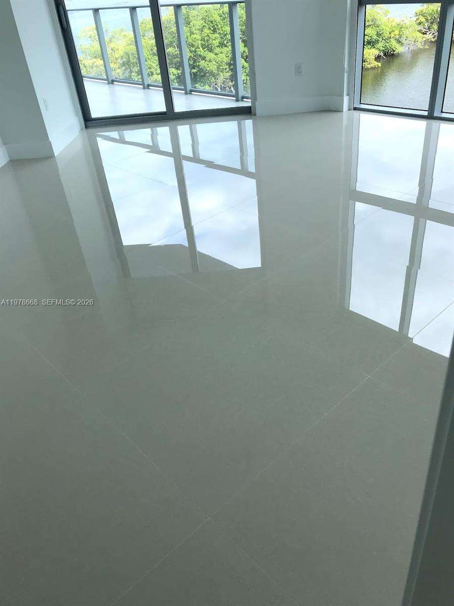 Marina Palms at 17111 Biscayne Blvd, North Miami Beach, FL 33160 - For Rent photo 10