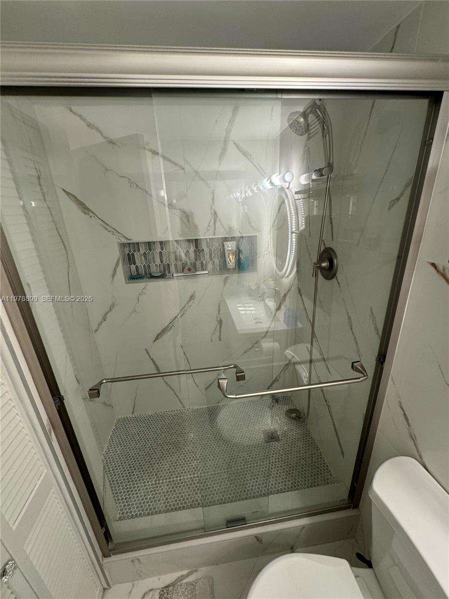 Four Ambassadors at 999 Brickell Bay Dr, Miami, FL 33131 - For Rent photo 14
