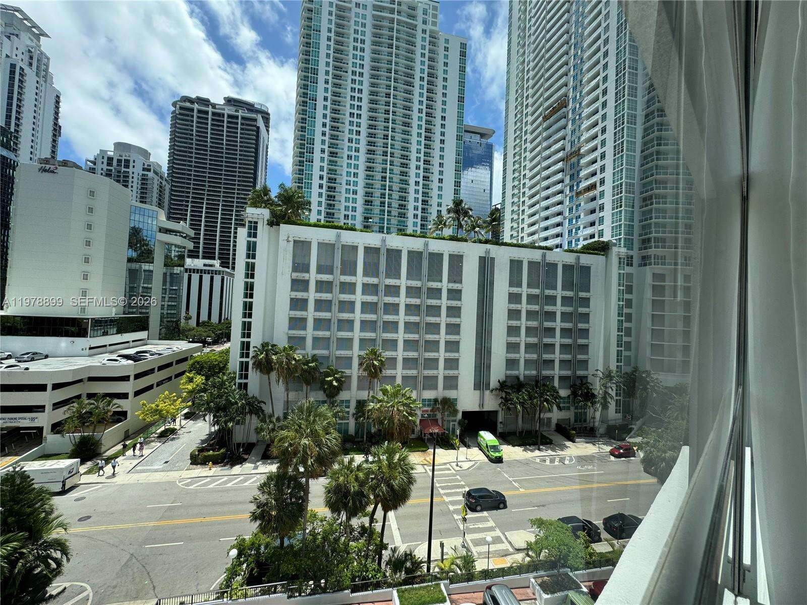 Four Ambassadors at 999 Brickell Bay Dr, Miami, FL 33131 - For Rent photo 17