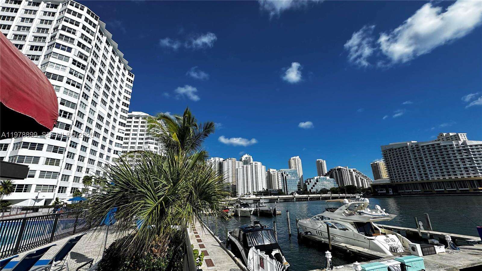 Four Ambassadors at 999 Brickell Bay Dr, Miami, FL 33131 - For Rent photo 27