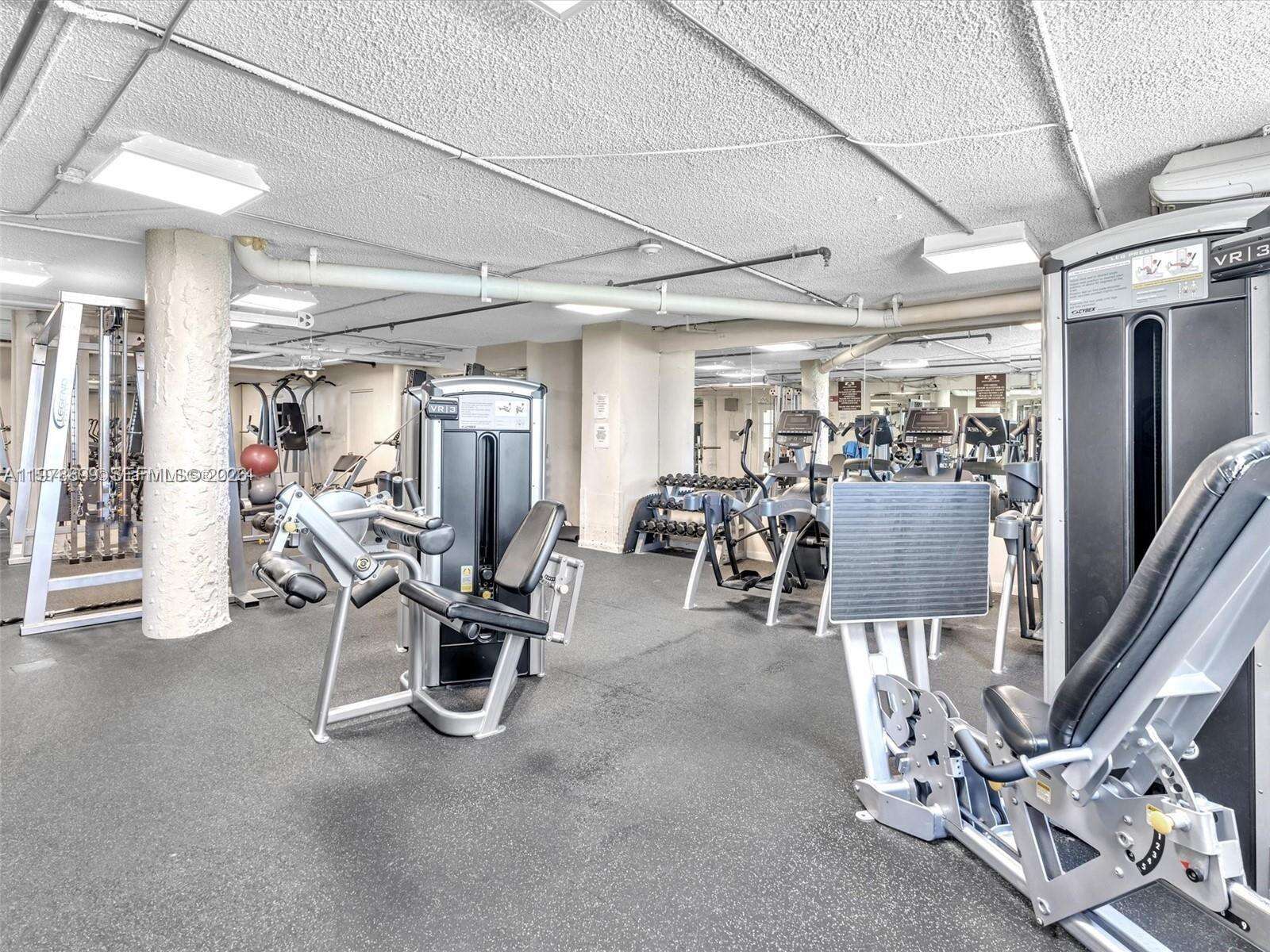 Four Ambassadors at 999 Brickell Bay Dr, Miami, FL 33131 - For Rent photo 32