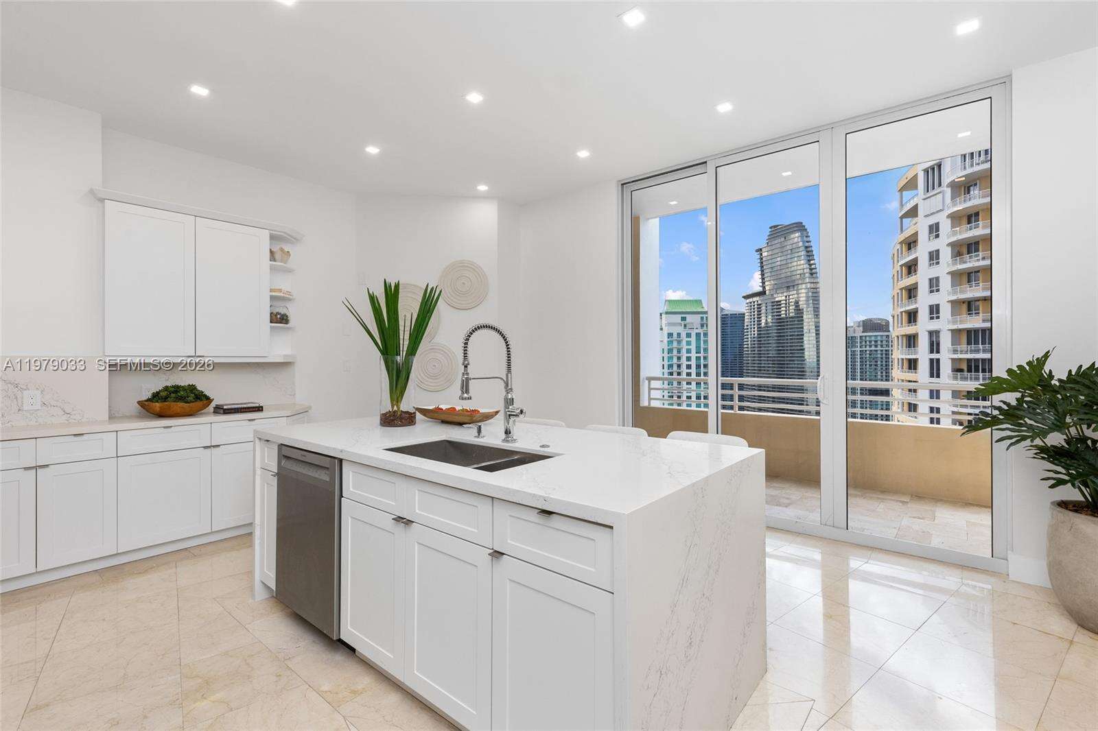 Two Tequesta Point at 808 Brickell Key Dr, Miami, FL 33131 - For Rent photo 16