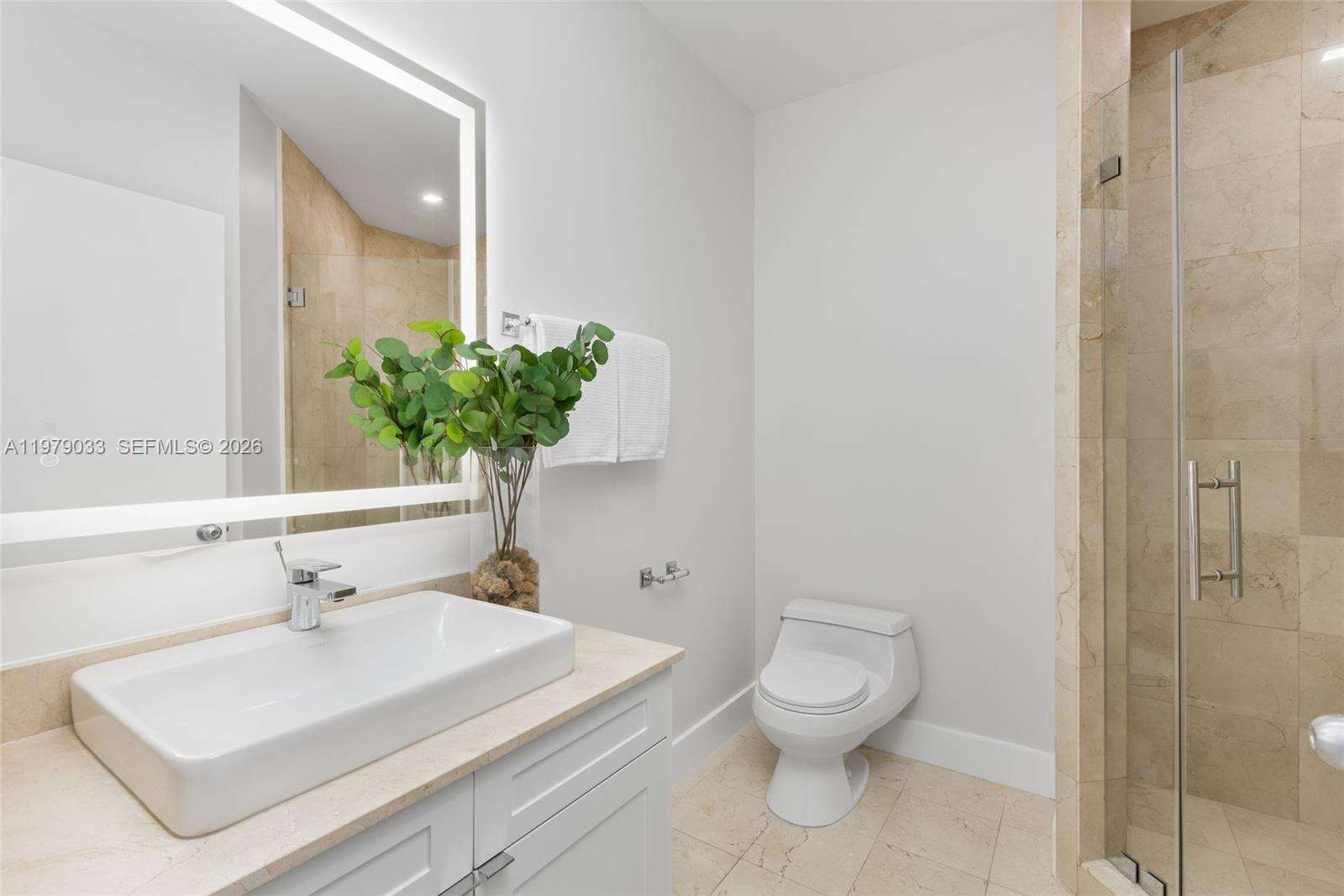 Two Tequesta Point at 808 Brickell Key Dr, Miami, FL 33131 - For Rent photo 35