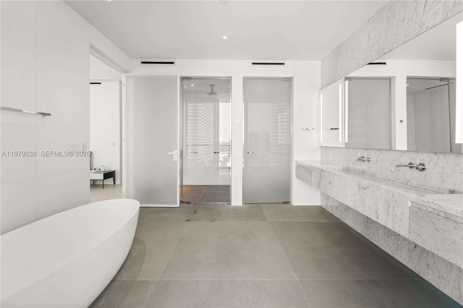2000 Ocean at 2000 Ocean Dr, Hallandale Beach, FL 33009 - For Rent photo 12