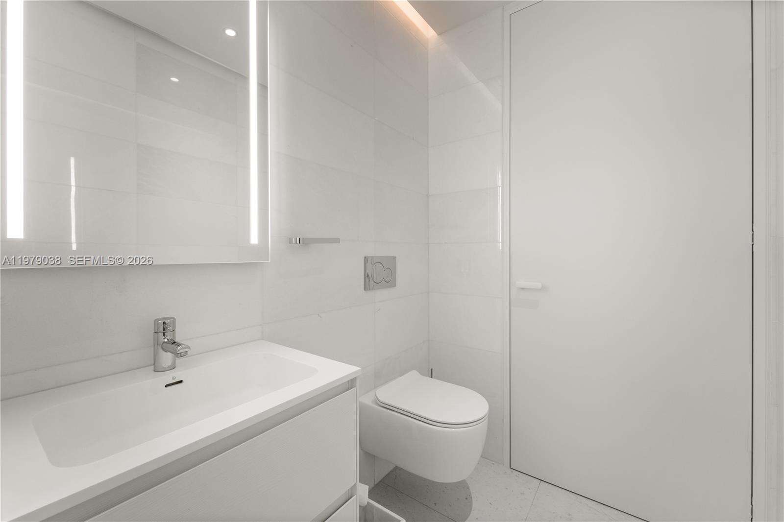 2000 Ocean at 2000 Ocean Dr, Hallandale Beach, FL 33009 - For Rent photo 18