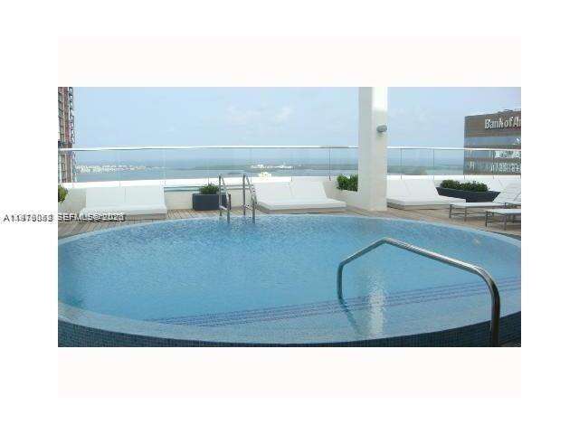 500 Brickell at 500 Brickell Ave, Miami, FL 33131 - For Rent photo 16