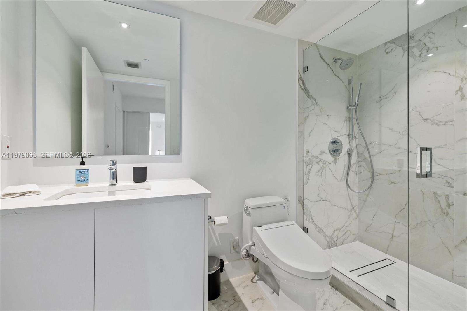 The Beach Club Two at 1830 Ocean Dr, Hallandale Beach, FL 33009 - For Rent photo 27