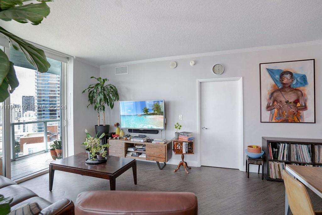 Quantum On The Bay at 1900 Bayshore Dr, Miami, FL 33132 - For Rent photo 9