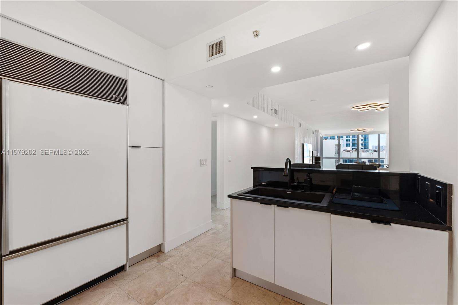 Ocean Palms at 3101 Ocean Dr, Hollywood, FL 33019 - For Rent photo 11