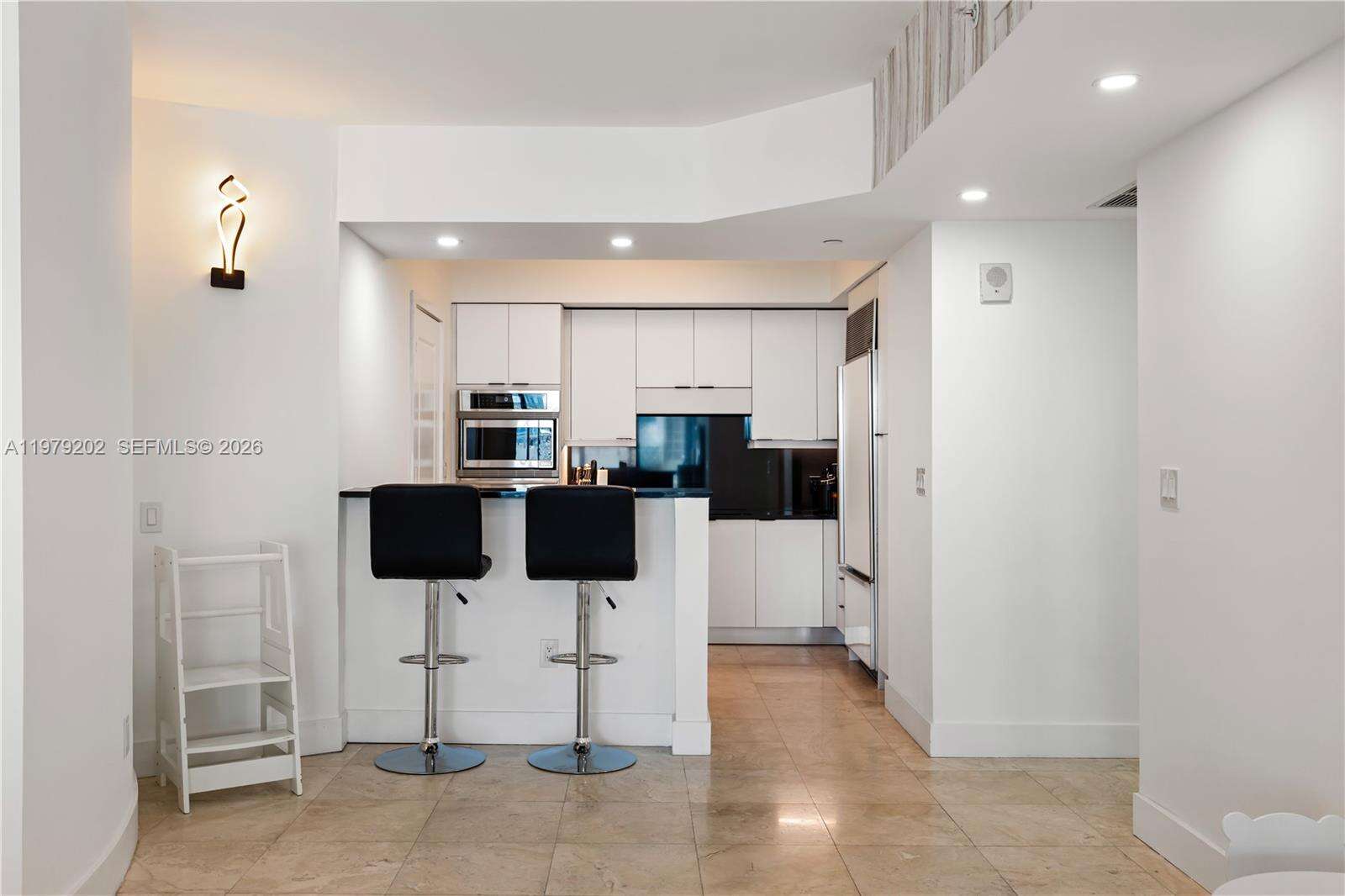 Ocean Palms at 3101 Ocean Dr, Hollywood, FL 33019 - For Rent photo 9