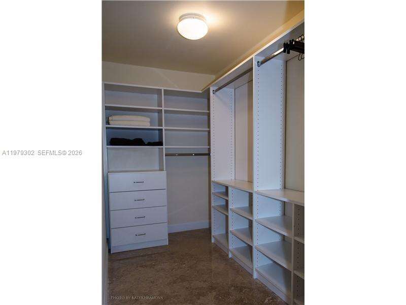 La Perla at 16699 Collins Ave, Sunny Isles Beach, FL 33160 - For Rent photo 13
