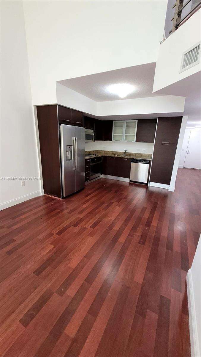 Brickell On The River at 41 5 St, Miami, FL 33131 - For Rent photo 2