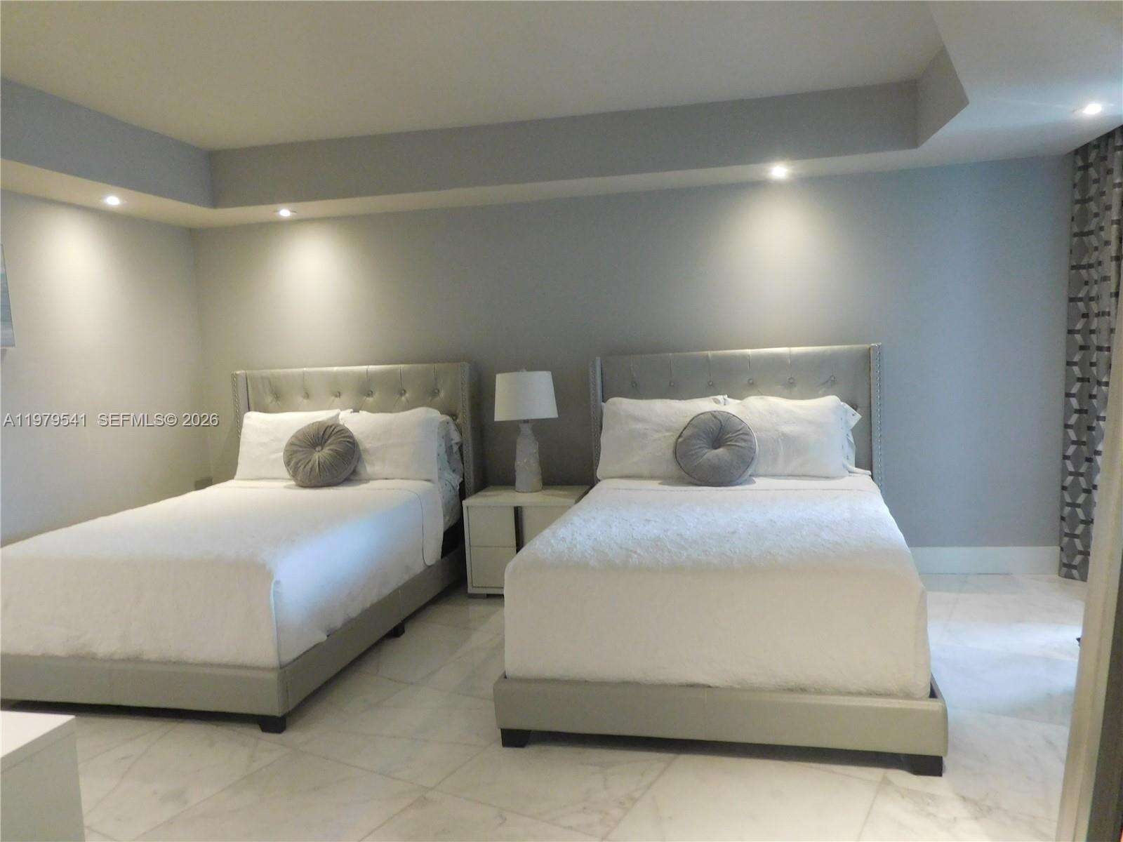 The Carriage House at 5401 Collins Ave, Miami Beach, FL 33140 - For Rent photo 14