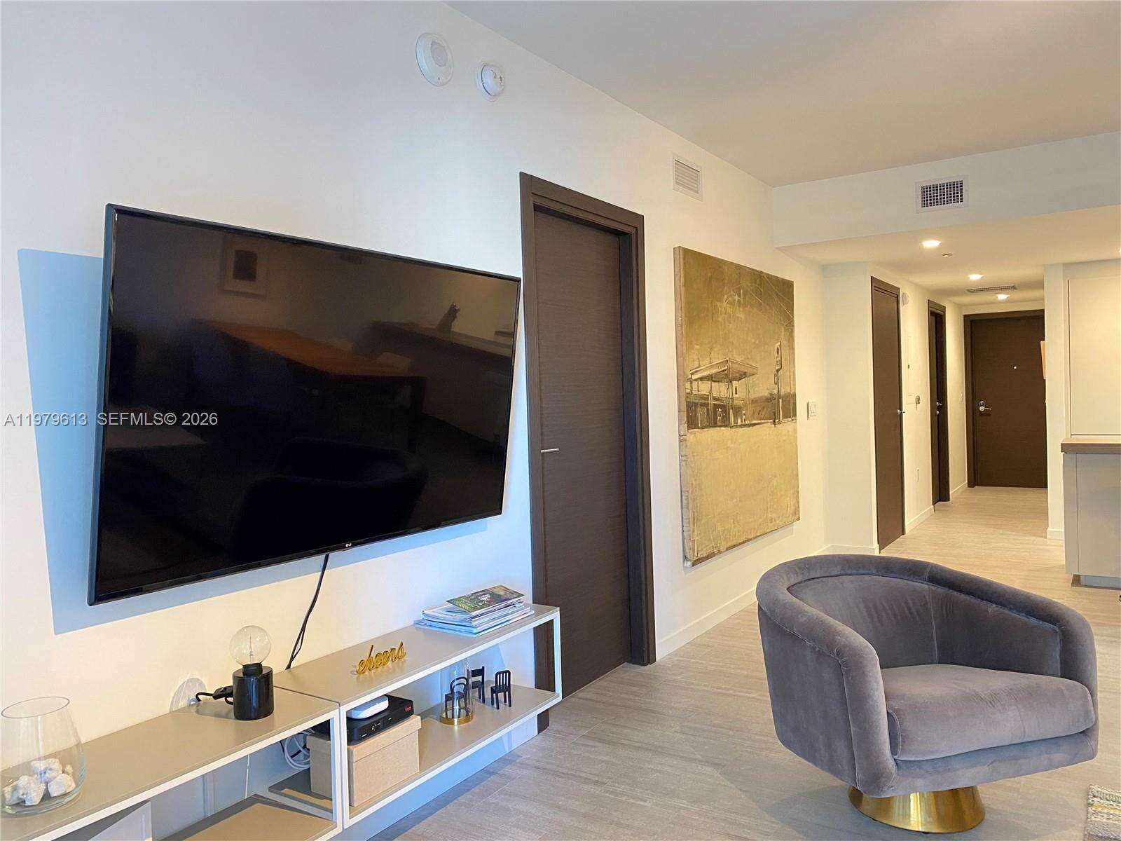 Brickell Flatiron at 1000 Brickell Plaza, Miami, FL 33131 - For Rent photo 10